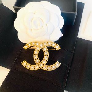 Very rare absolutely stunning Chanel brooch. Sold out everywhere.